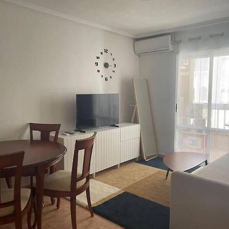 Cozy Apartment 5 Mins To Beach Torrevieja Eksteriør billede