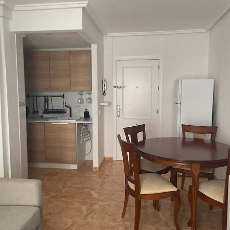 Cozy Apartment 5 Mins To Beach Torrevieja Eksteriør billede