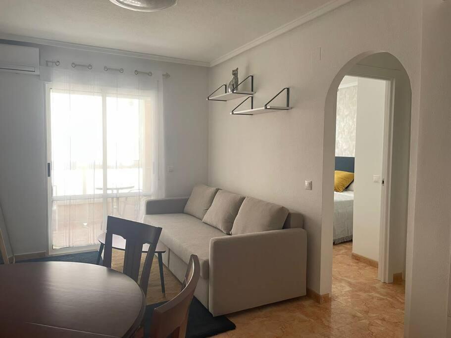Cozy Apartment 5 Mins To Beach Torrevieja Eksteriør billede
